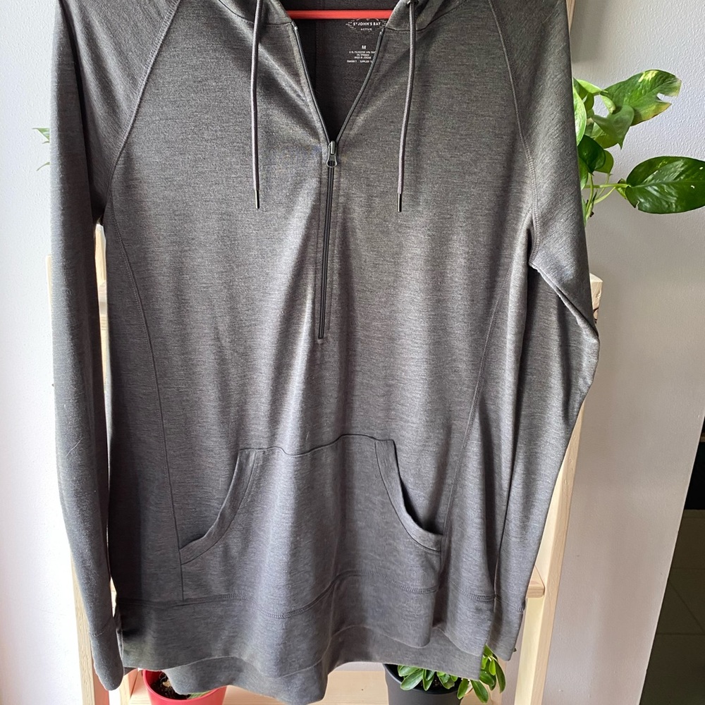 Workout sweater